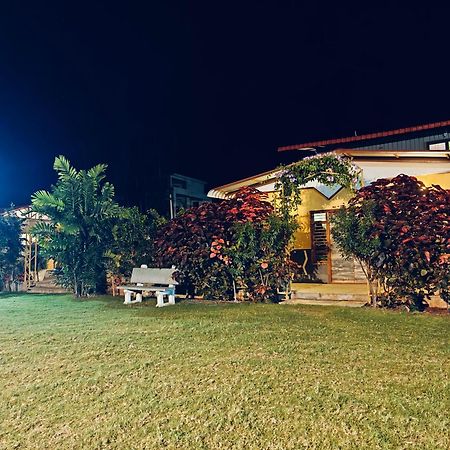 Kashmir Farmhouse - Hyderabad Villa Eksteriør bilde